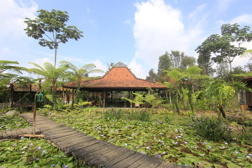 Jadul Village Resort Лембанг Экстерьер фото