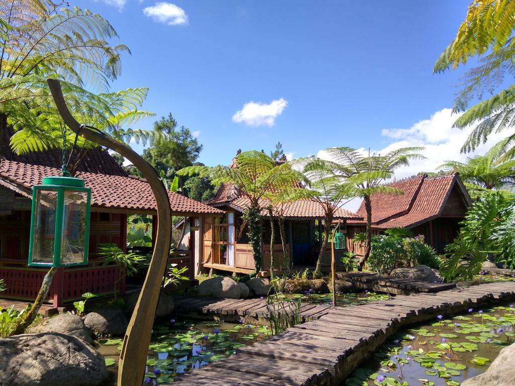 Jadul Village Resort Лембанг Экстерьер фото