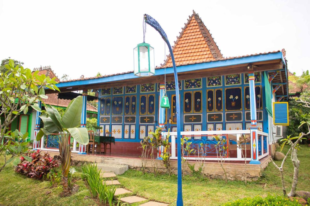 Jadul Village Resort Лембанг Экстерьер фото